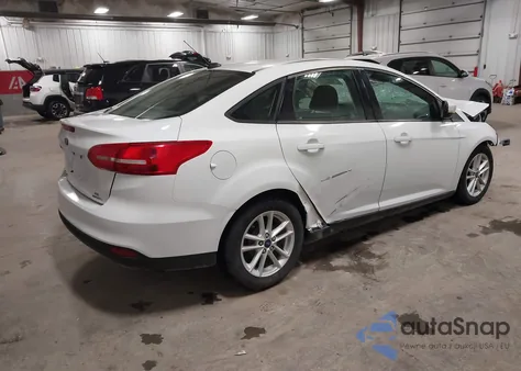 2016 Ford Focus Se z USA, uszkodzony, nr VIN 1FADP3F25GL405504